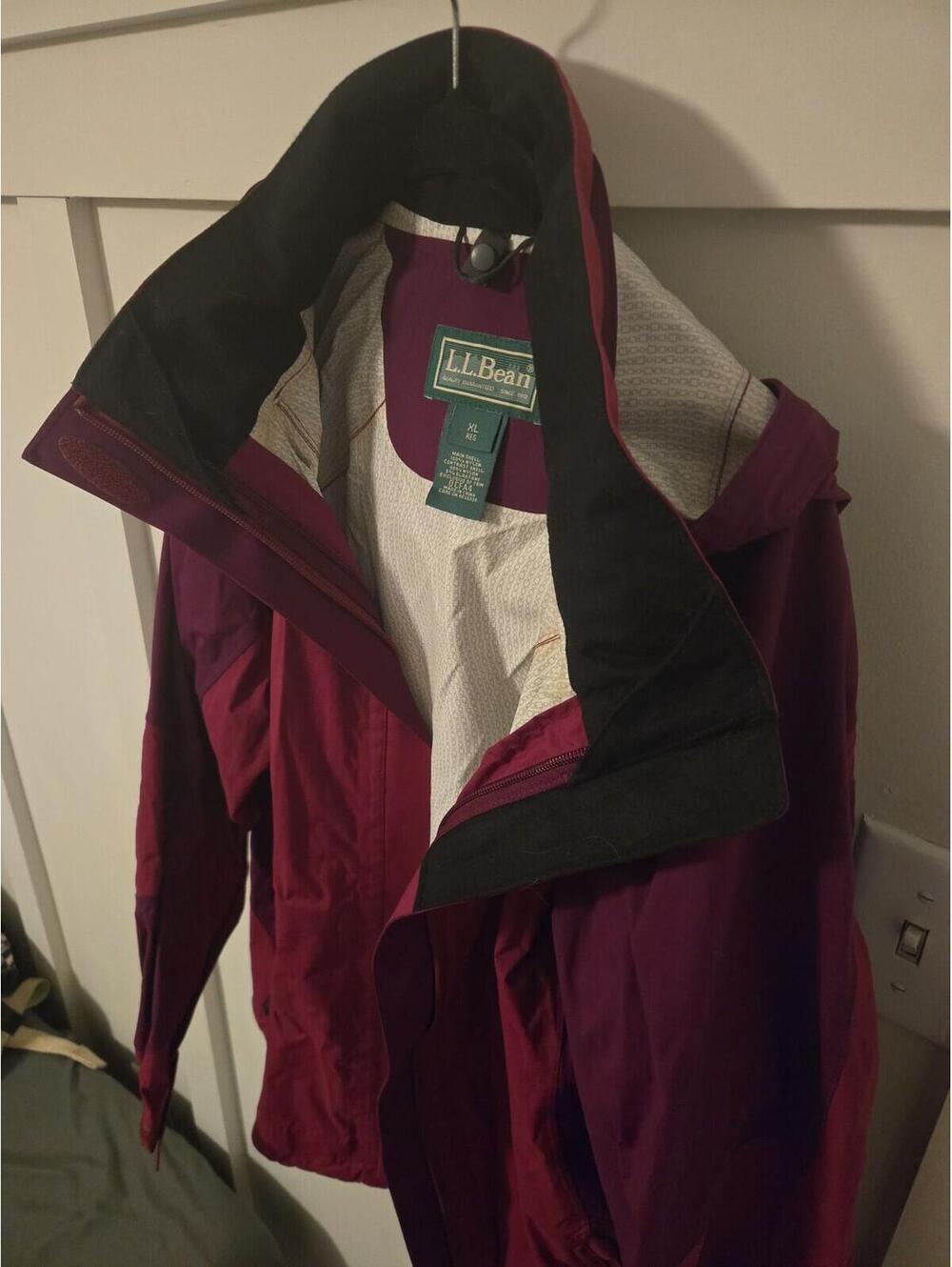 L.L. Bean Women's Weatherproof Hiking Jacket Maroon XL - Picture 3 of 5